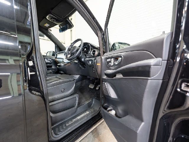 MERCEDES BENZ V class