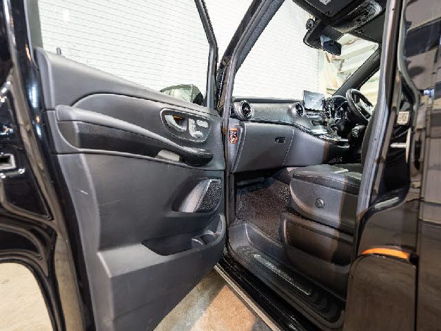 MERCEDES BENZ V class