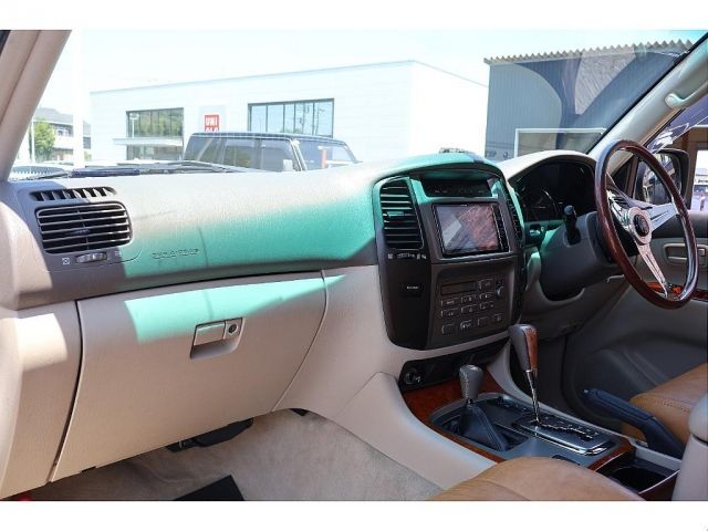 LANDCRUISER wagon