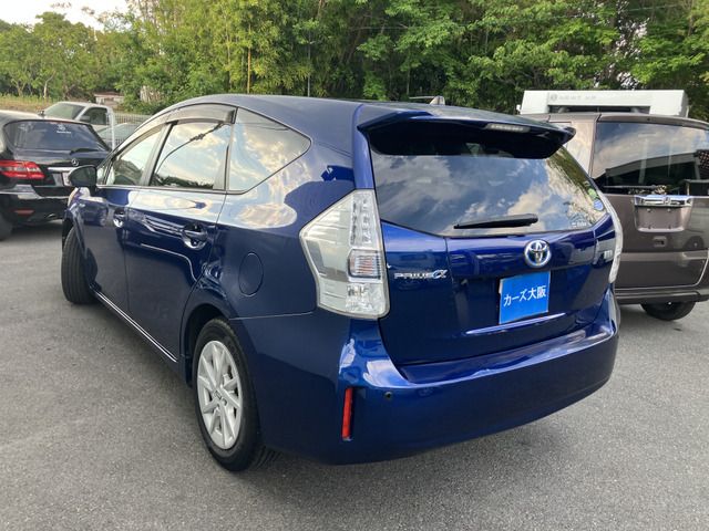 PRIUS Alpha