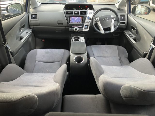 PRIUS Alpha