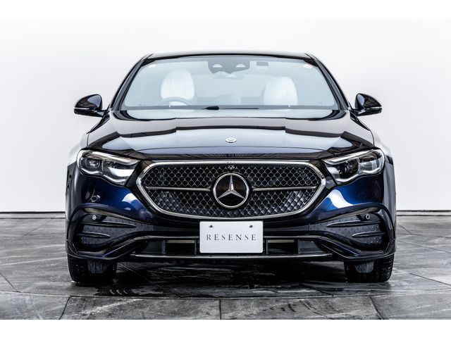 MERCEDES BENZ E-Class sedan