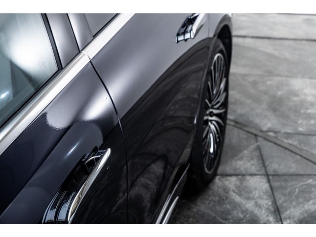 MERCEDES BENZ E-Class sedan