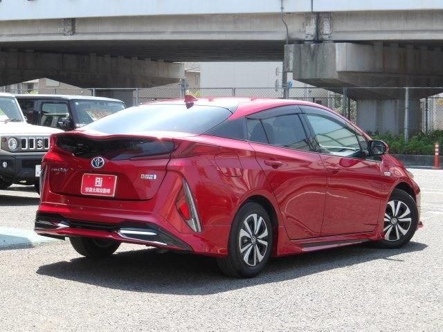 PRIUS PHV