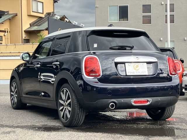 MINI COOPER 5DOOR