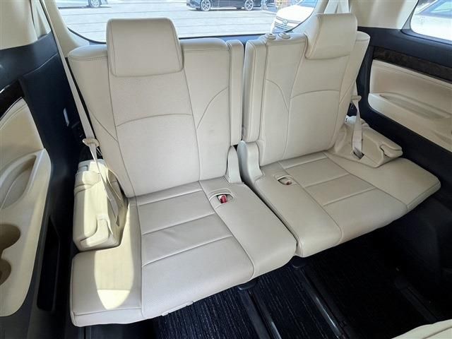 ALPHARD hybrid 4WD