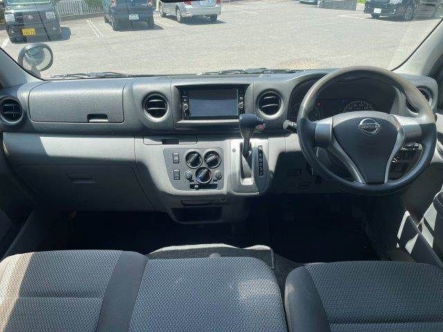 NV350 CARAVAN 4WD