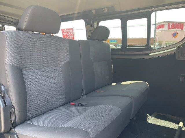 NV350 CARAVAN 4WD