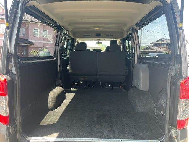 NV350 CARAVAN 4WD