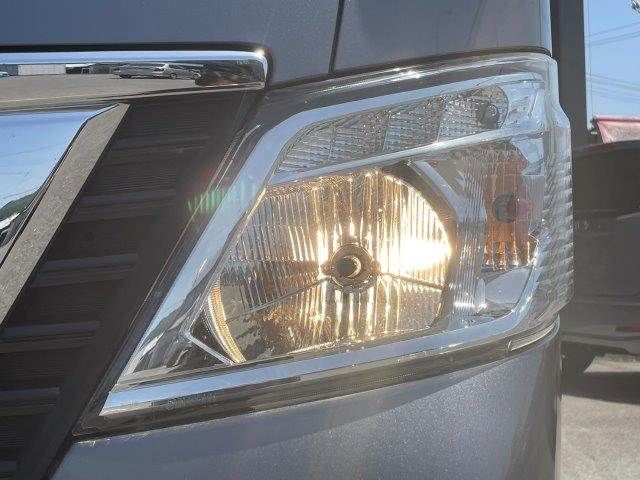 NV350 CARAVAN 4WD