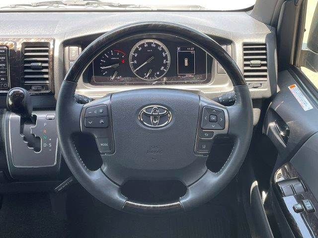 HIACE van 4WD