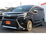 VOXY HYBRID