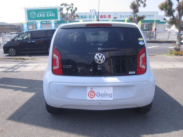 VOLKSWAGEN up!