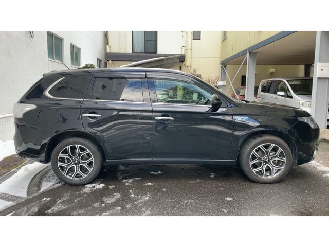 OUTLANDER PHEV