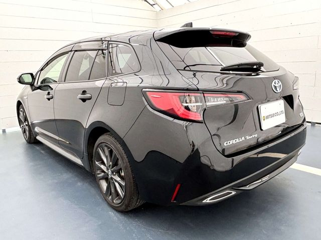 COROLLA TOURING HYBRID