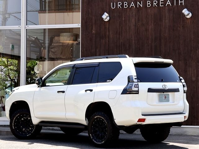 LANDCRUISER PRADO