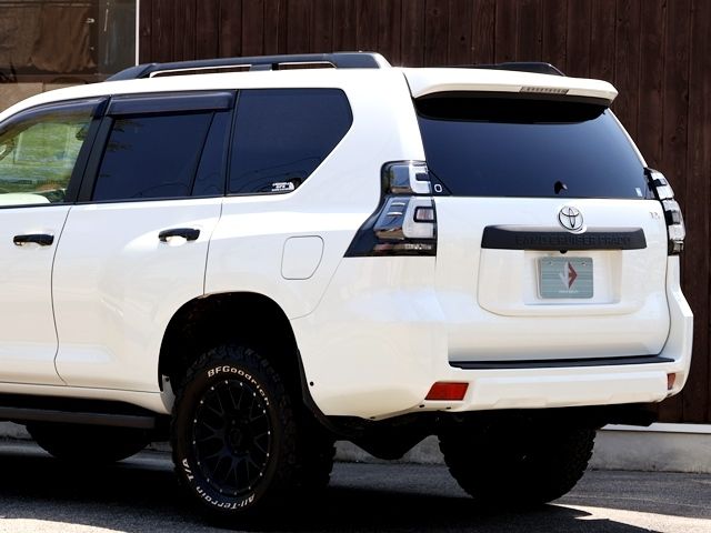 LANDCRUISER PRADO