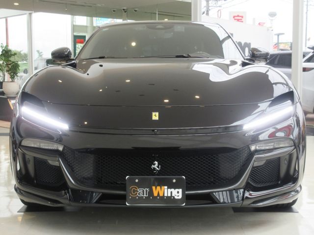 FERRARI Purosangue