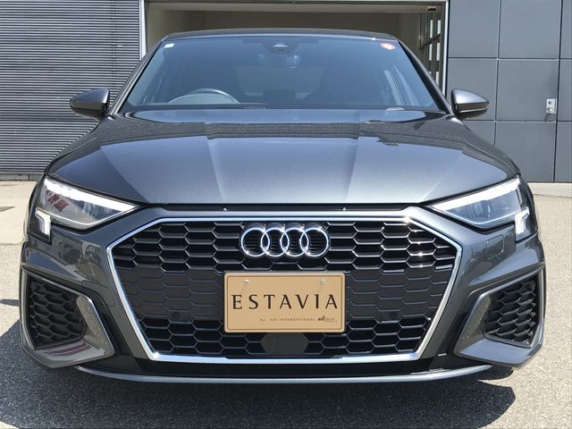 AUDI A3 Sedan