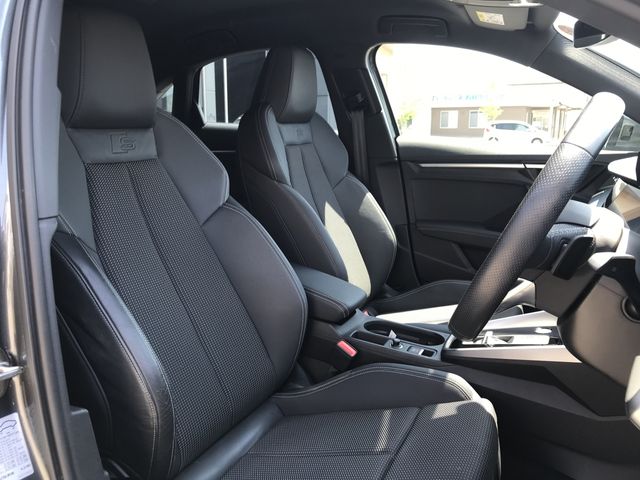 AUDI A3 Sedan
