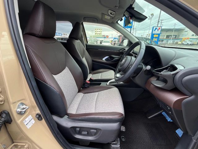 YARIS CROSS HYBRID