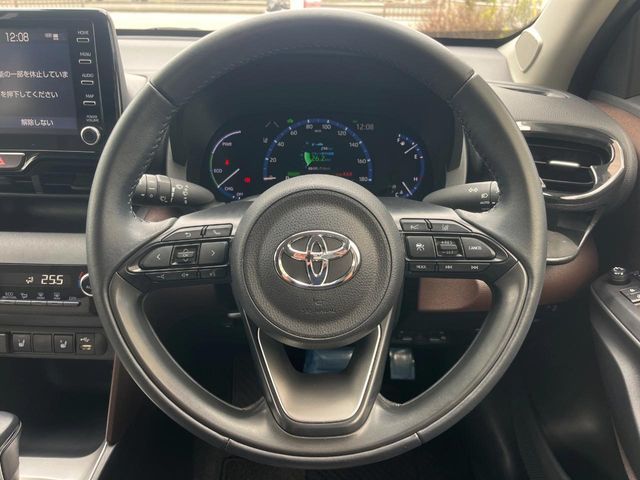 YARIS CROSS HYBRID