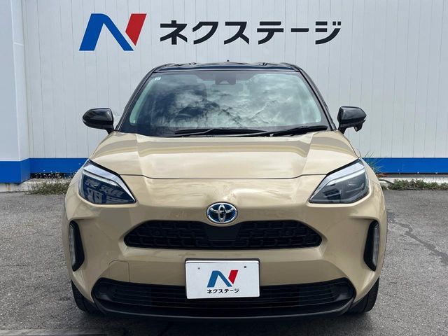 YARIS CROSS HYBRID