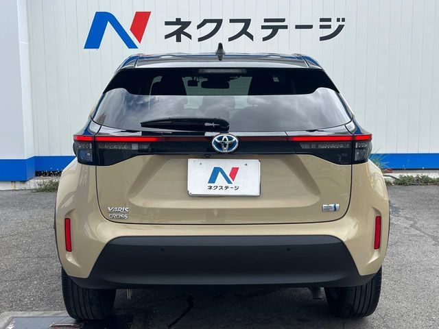 YARIS CROSS HYBRID