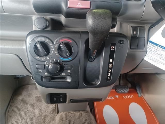 NV100 CLIPPER