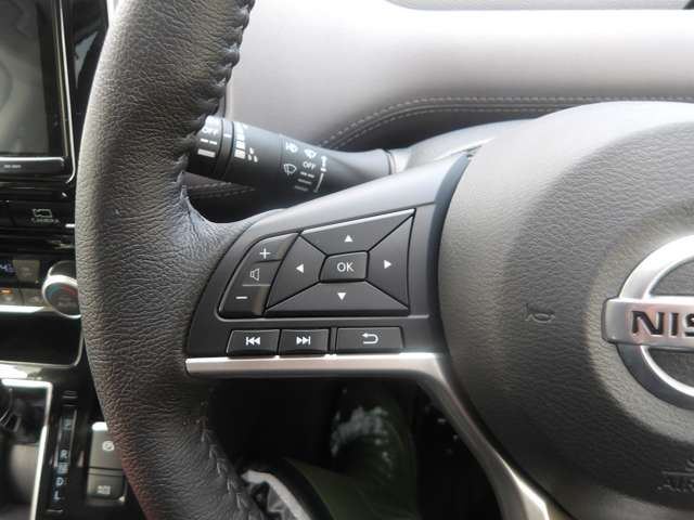 SERENA S-HYBRID 4WD