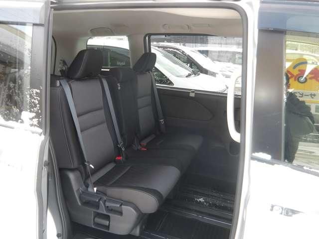 SERENA S-HYBRID 4WD
