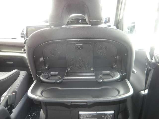 SERENA S-HYBRID 4WD