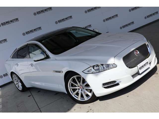 JAGUAR XJseries sedan