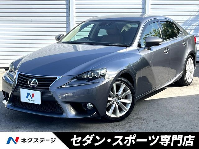 LEXUS IS300h