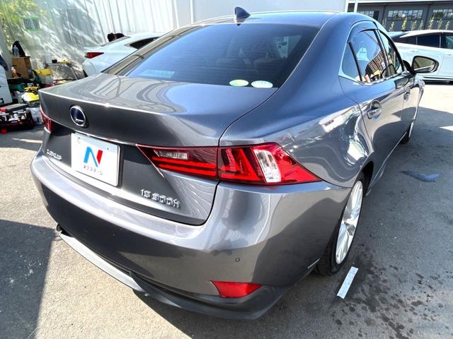 LEXUS IS300h