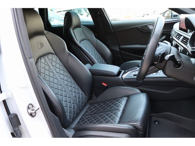 AUDI S4 AVANT