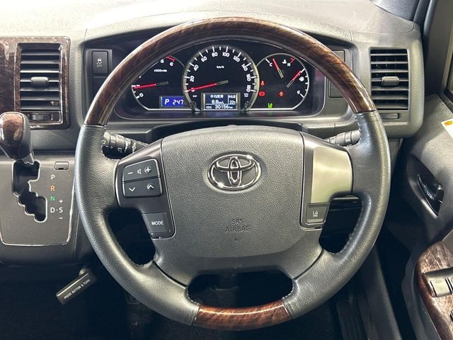 HIACE van 4WD