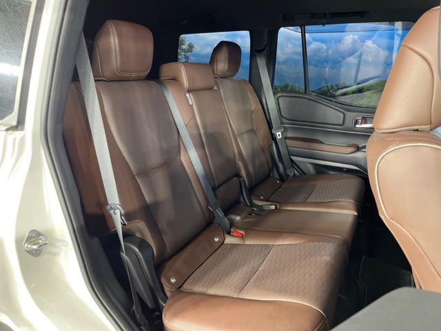 LANDCRUISER 250