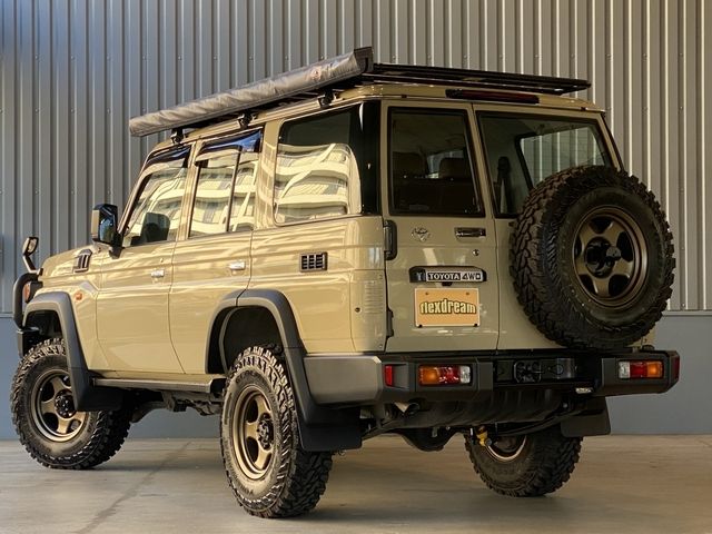 LANDCRUISER 70