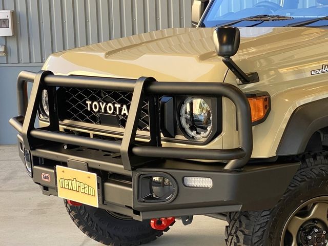 LANDCRUISER 70