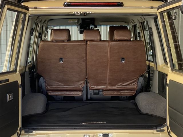 LANDCRUISER 70