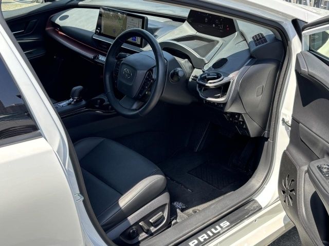 PRIUS 4WD