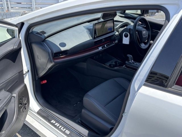 PRIUS 4WD