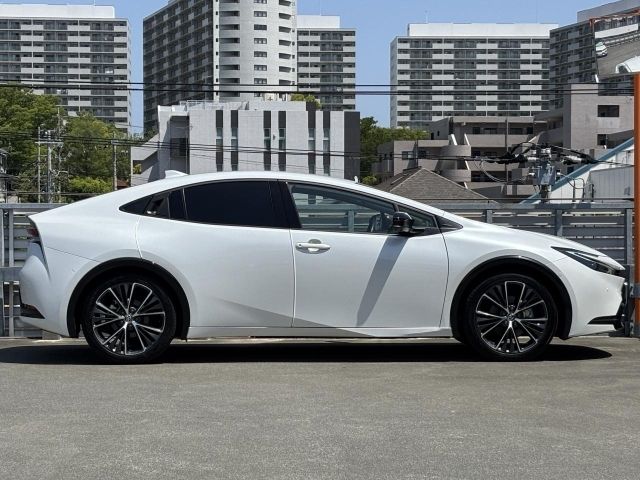 PRIUS 4WD