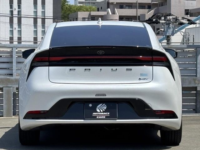 PRIUS 4WD