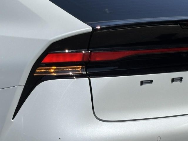 PRIUS 4WD