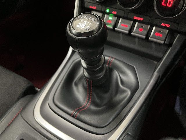 GR86