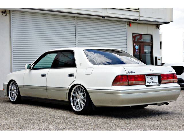 CROWN hardtop