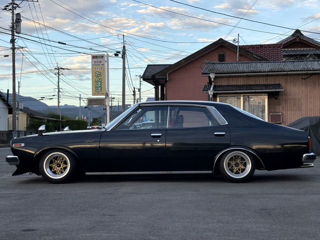 LAUREL