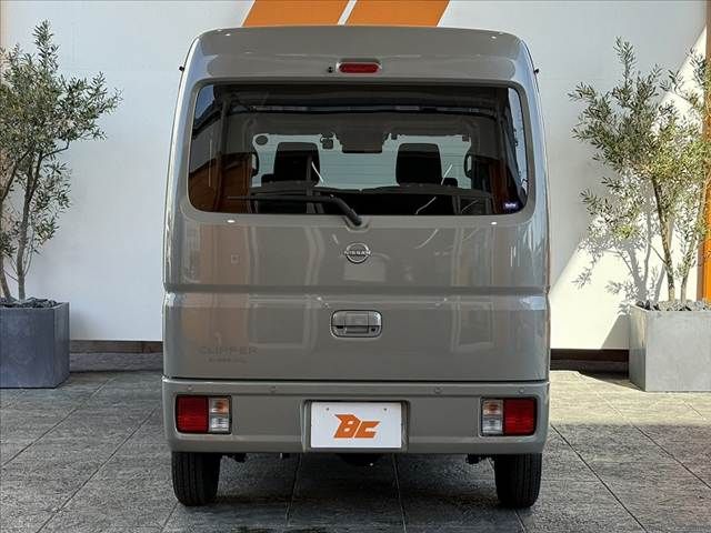 CLIPPER van